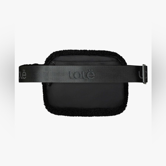 NWOT - lolë black sherpa belt bag - Picture 2 of 6